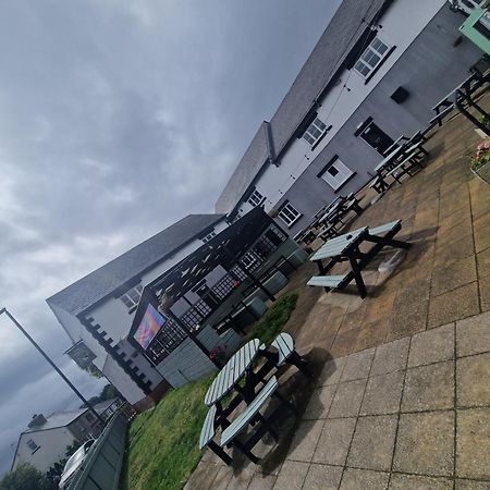 Готель The Norfolk Arms, Chapeltown Шеффілд Екстер'єр фото