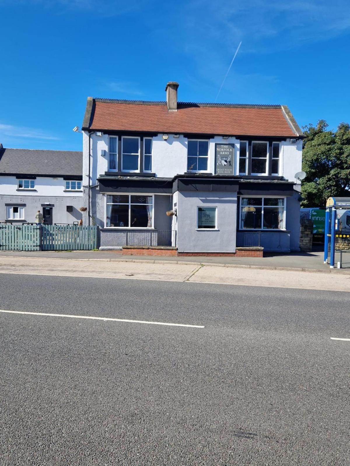 Готель The Norfolk Arms, Chapeltown Шеффілд Екстер'єр фото