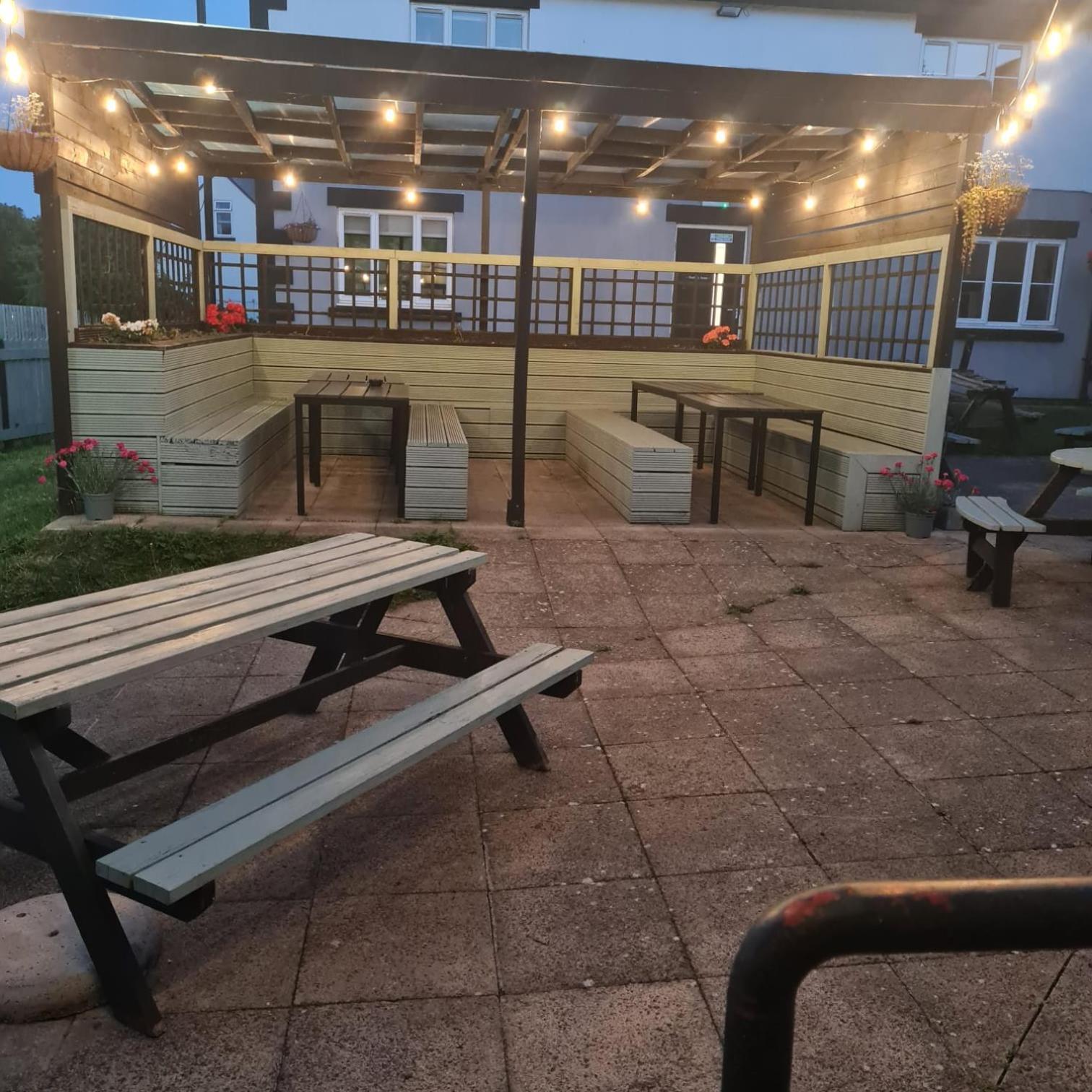 Готель The Norfolk Arms, Chapeltown Шеффілд Екстер'єр фото
