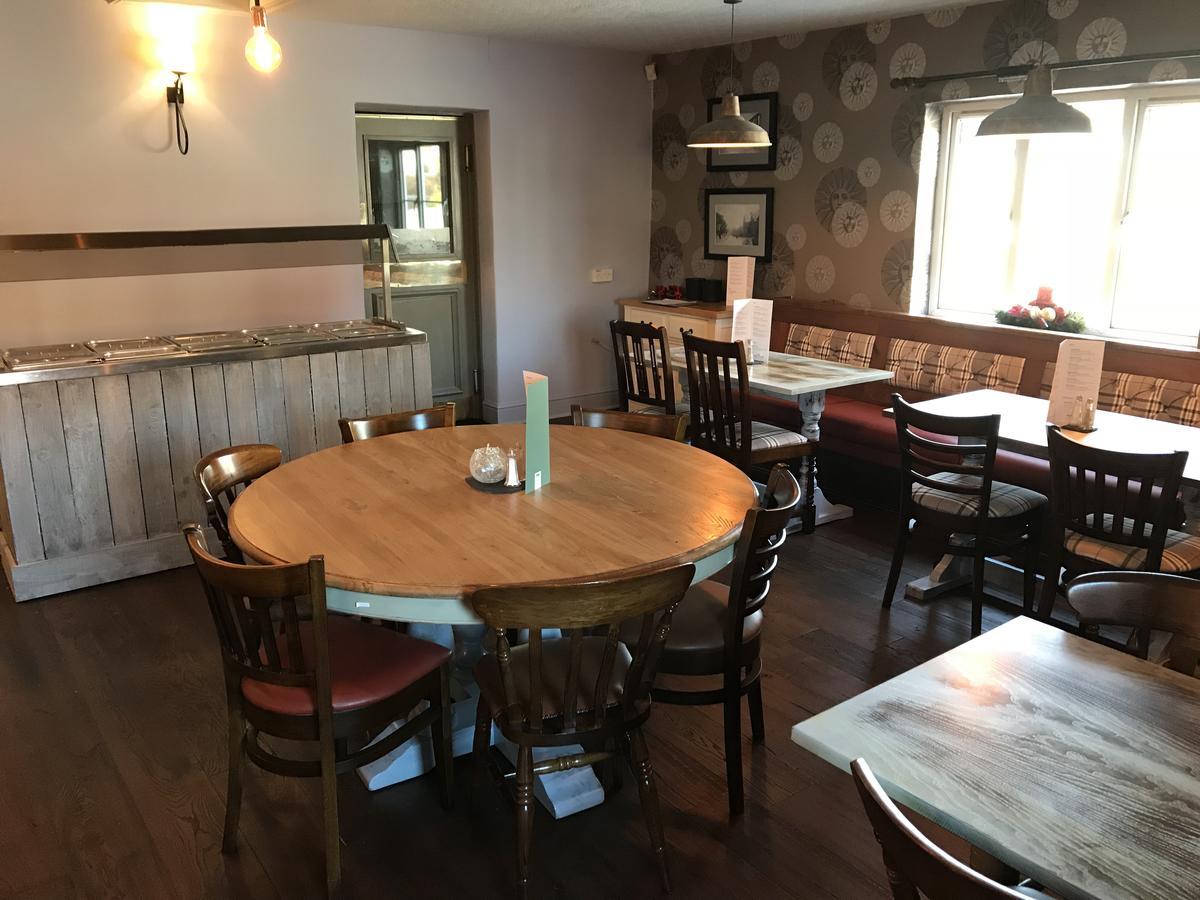 Готель The Norfolk Arms, Chapeltown Шеффілд Екстер'єр фото
