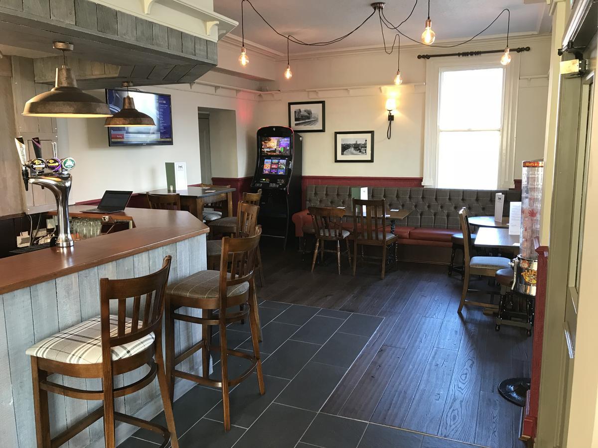 Готель The Norfolk Arms, Chapeltown Шеффілд Екстер'єр фото