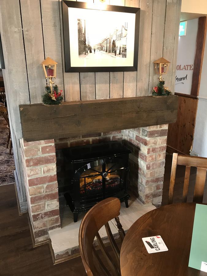 Готель The Norfolk Arms, Chapeltown Шеффілд Екстер'єр фото